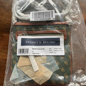 Dooney & Bourke